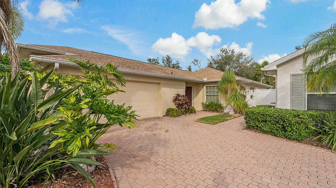 3309 Raleigh Dr, Winter Haven, FL 33884