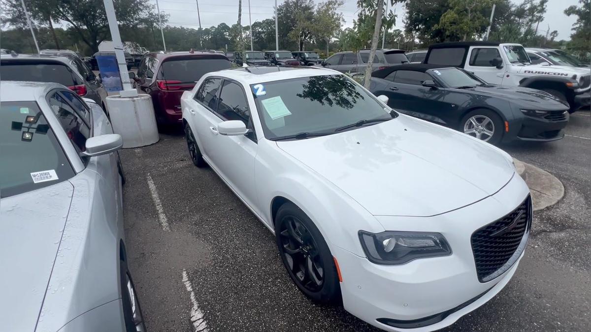 used 2022 Chrysler 300