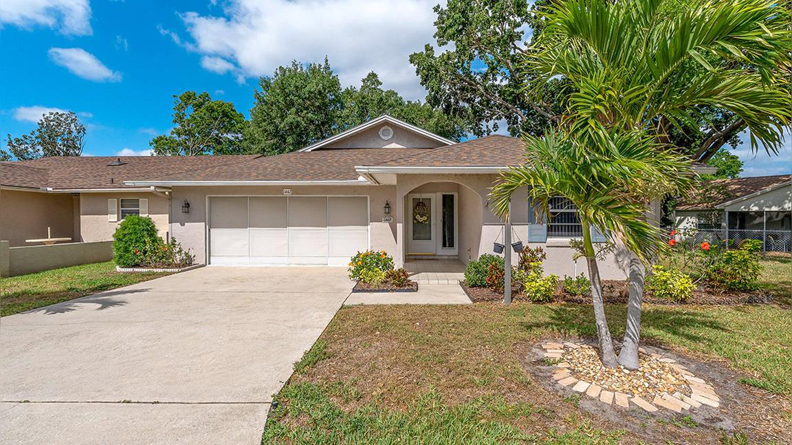 1447 Kingfish Ln, Winter Haven, FL 33884