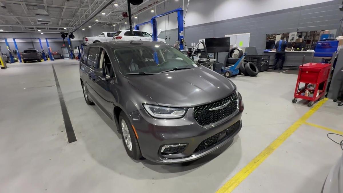 Jenna&#39;s Pacifica - Nick B 315-749-3934