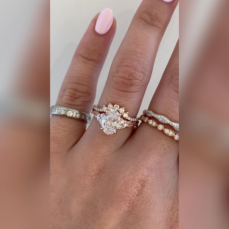 Odelia-2ctOval-14kRose-Anne