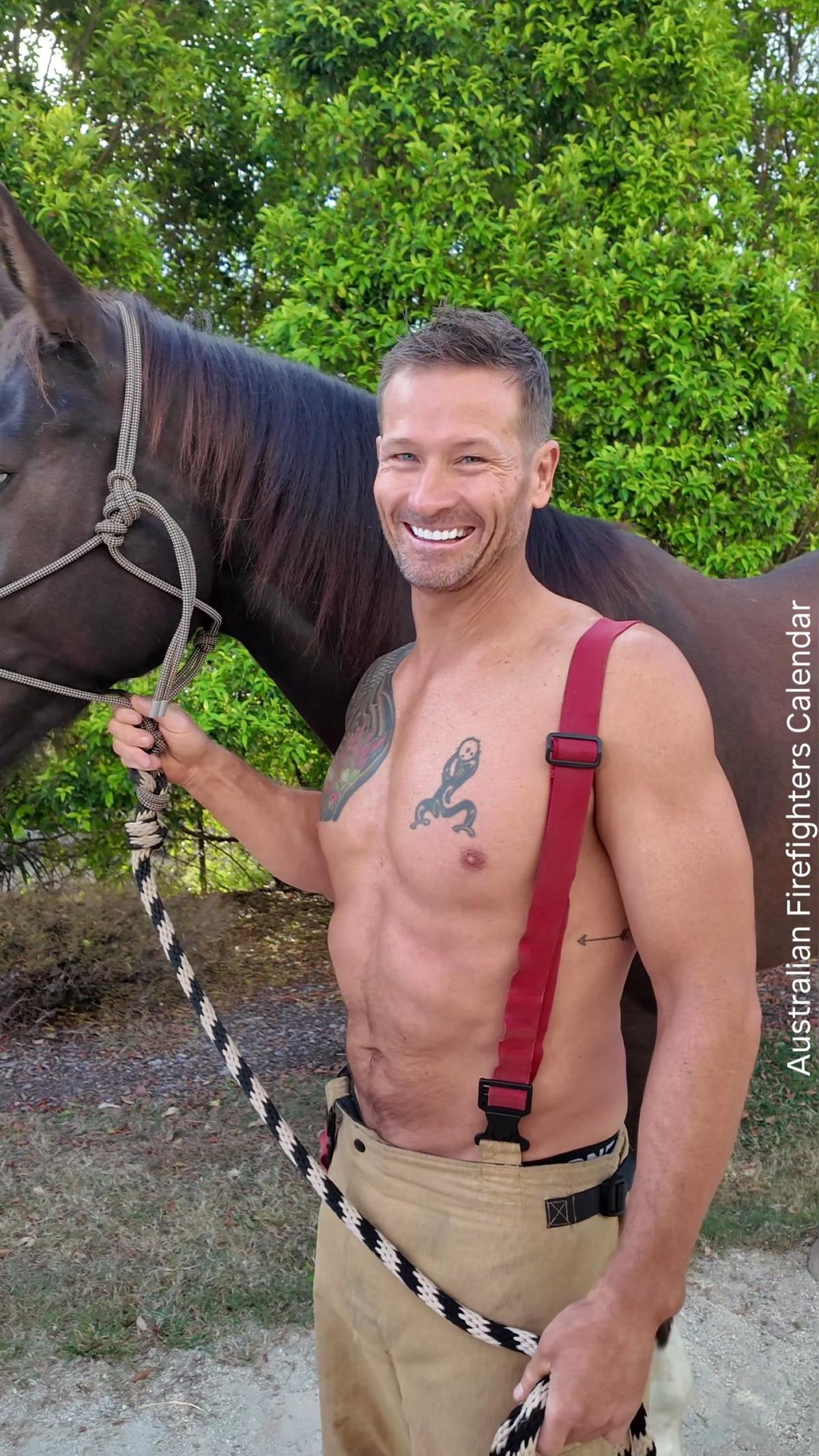 2027 Horse calendar intros