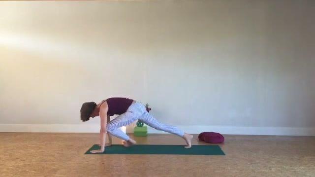 Warming and fun core workout. Flow