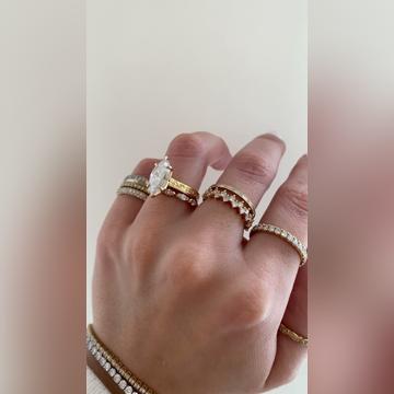 Daisy-2.7ctMarquise-Moiss-18kYellow-Enya