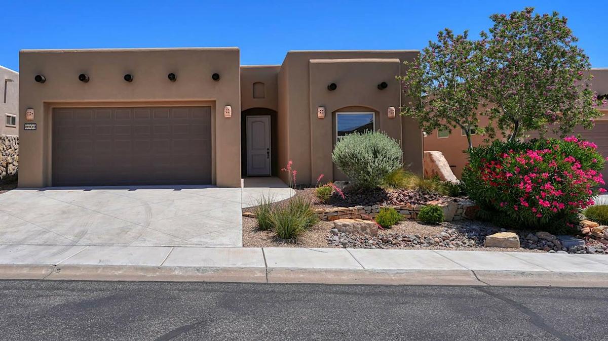 8021 Willow Bloom Circle, Las Cruces, NM 88007
