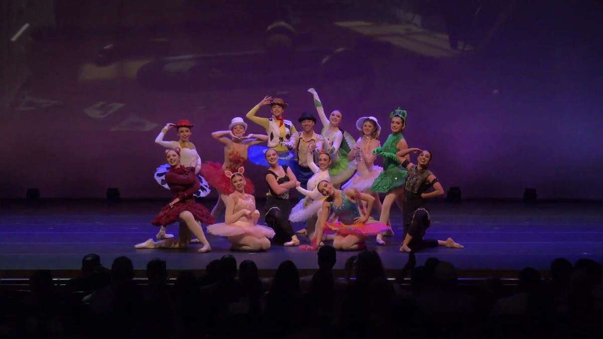 ARTISTIC FUSION TOY STORY 2025