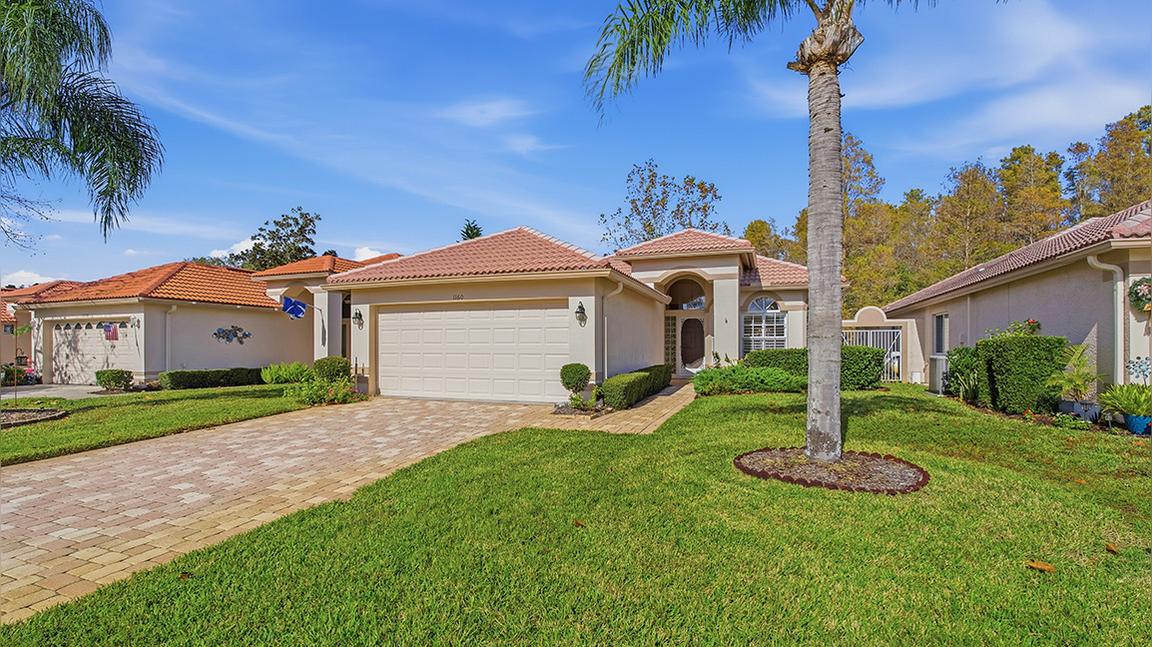 1160 Lindenwood Dr, Tarpon Springs, FL 34688