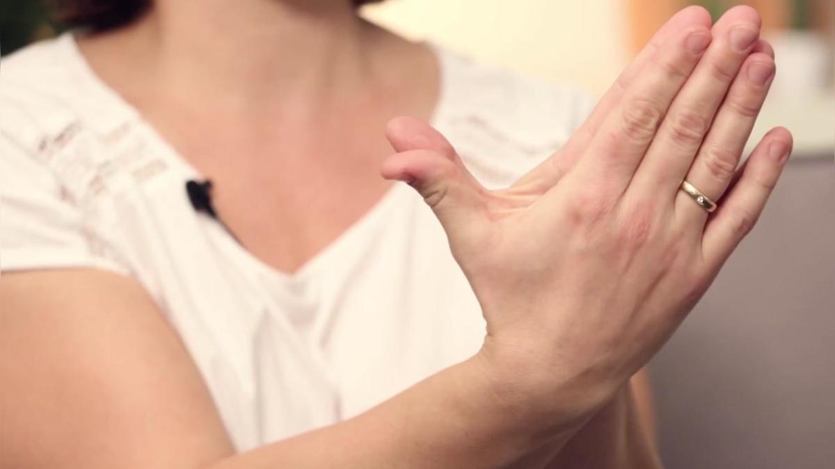 Mach mit: Dammmassage mit simplem Trick erklärt