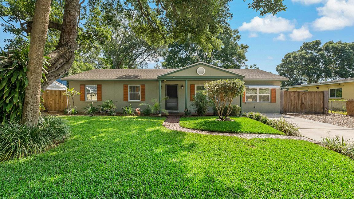 6417 Santa Monica Drive, Tampa FL