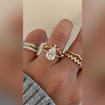 Lauren-2.5ctPear-14kYellow-Adelixa