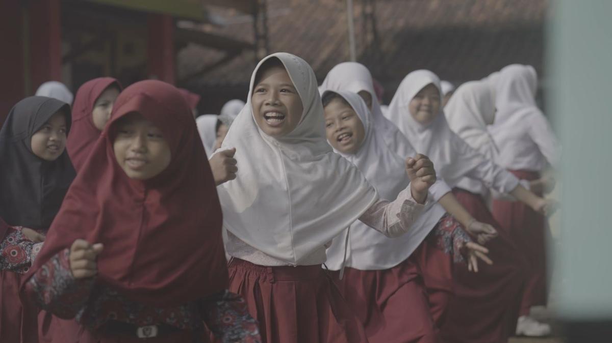 Power to Change - Indonesia - Cirata - Brolls