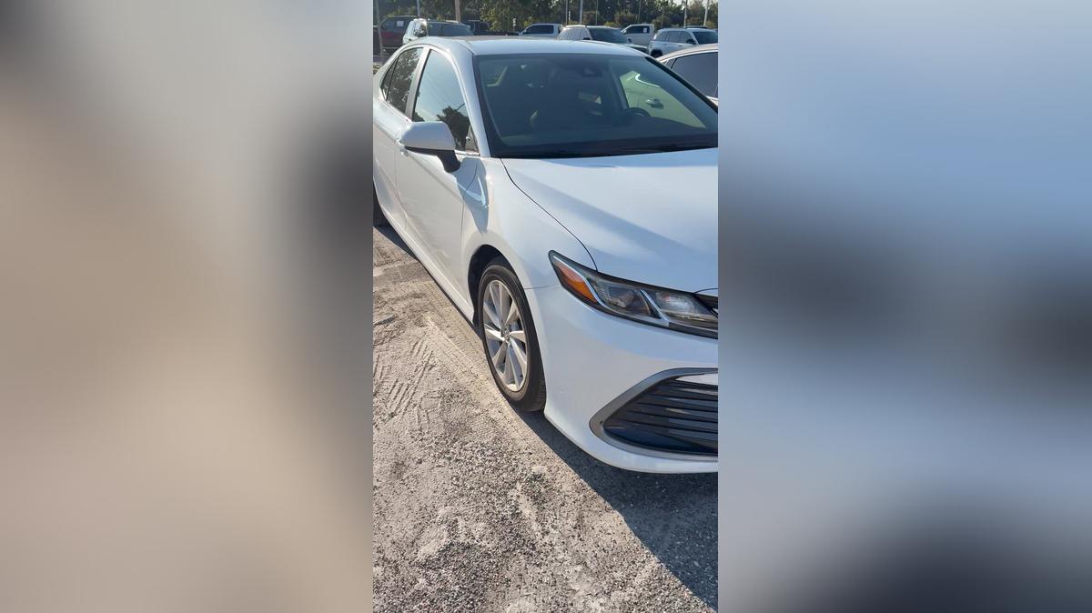 TOYOTA CAMRY