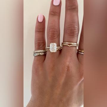 Kiara-3ctRadiant-14kYellow-Lovelace-SingleProngs