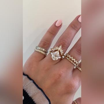 Jinny-3.5ctPear-18kYellow-Isla