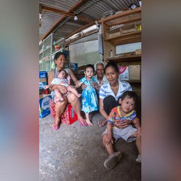 Meeting the new Baby