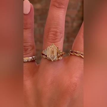 Decca-3ctHex-DutchMarquise-NataliCurve