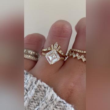 Alessandra-3ctAsscher-18kYellow-Islet