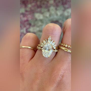 Cecily2.90ctOvalIslaYellow