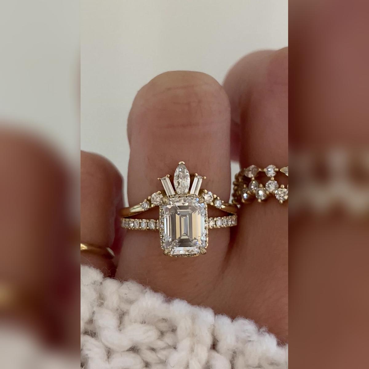 Samanthina Emerald Wedding Band Pairings