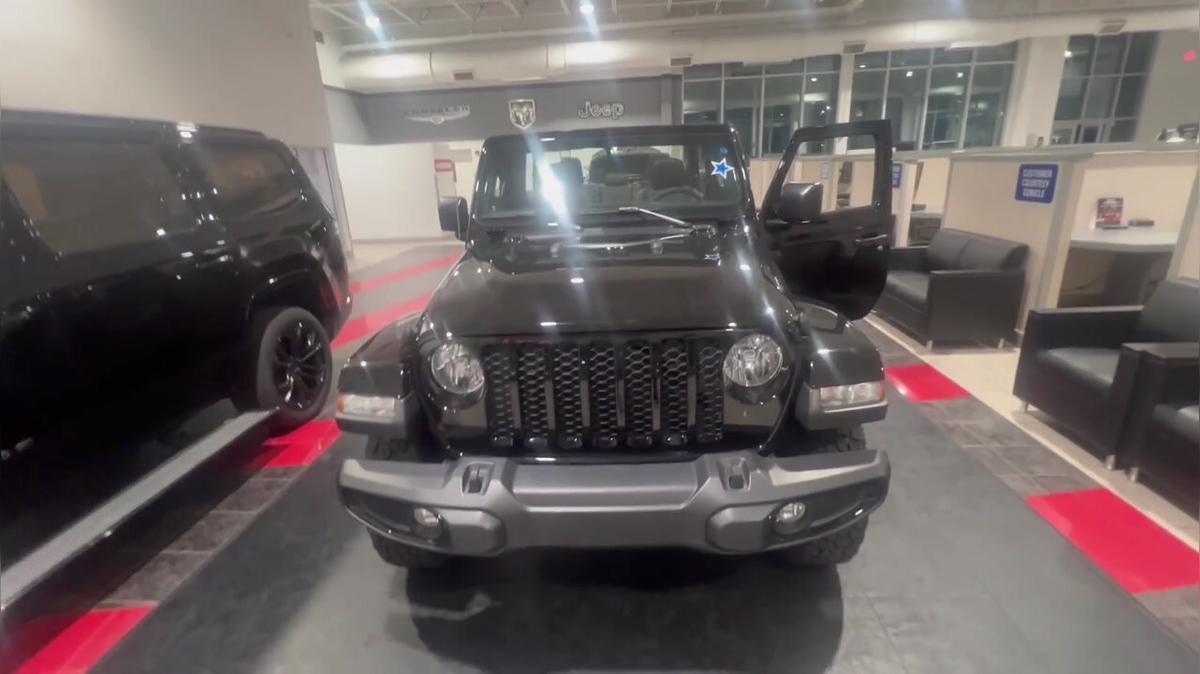 corey the new  2023 Jeep GLADIATOR WILLYS 4X4/Tiller