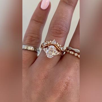 Odelia-2ctOval-14kRose-Tempest