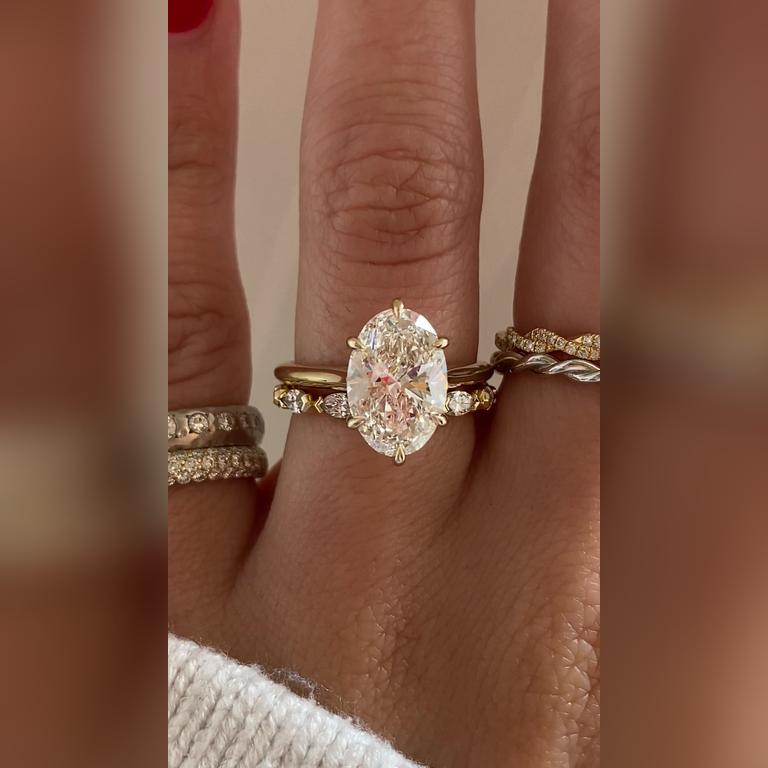 Angel-3ctOval-14kYellow-Enya