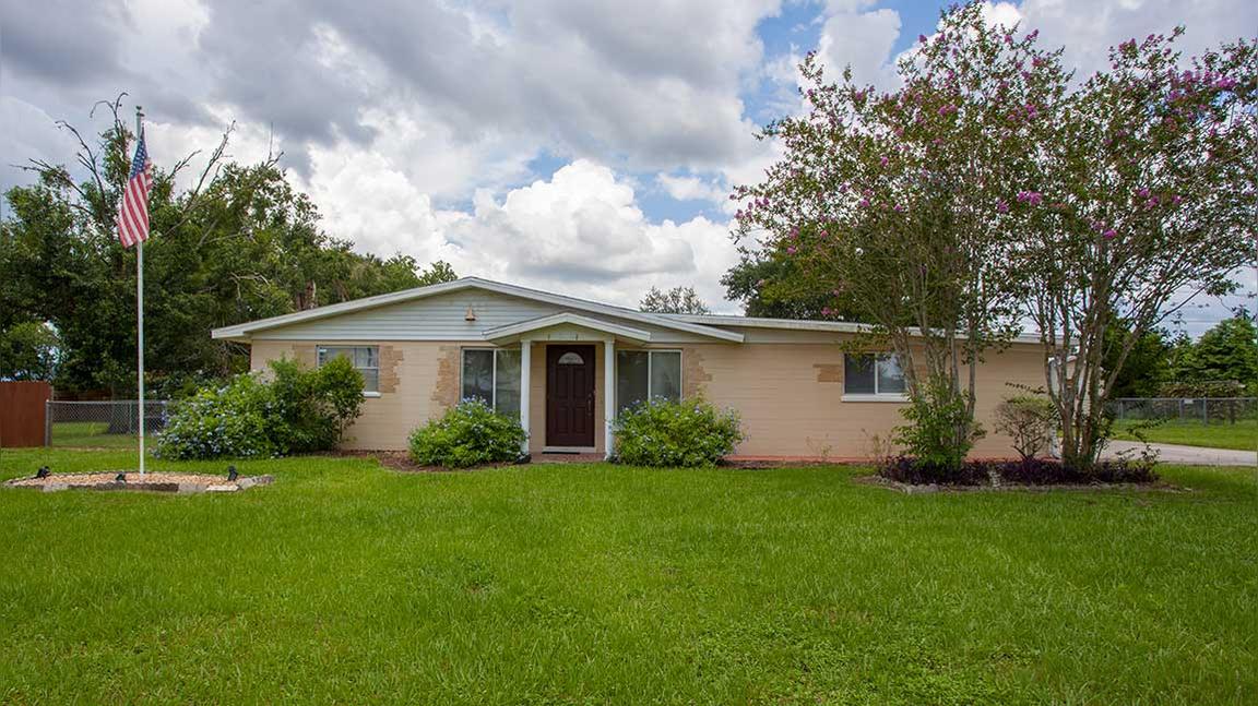 305 5th St. S., Dundee, FL 33838