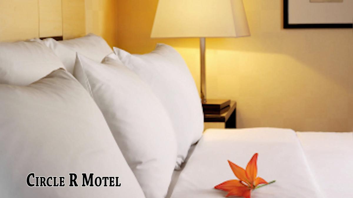 Hotel in East Glacier Park MT, Circle R Motel