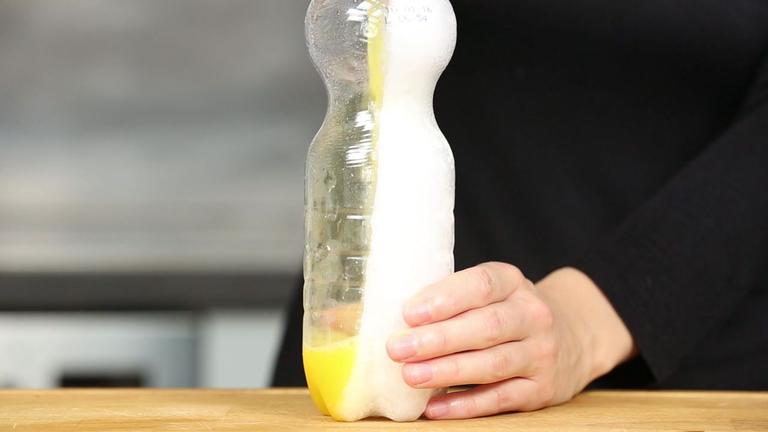 Kitchen-Hack: So bleibt dein Getränk über Stunden kalt