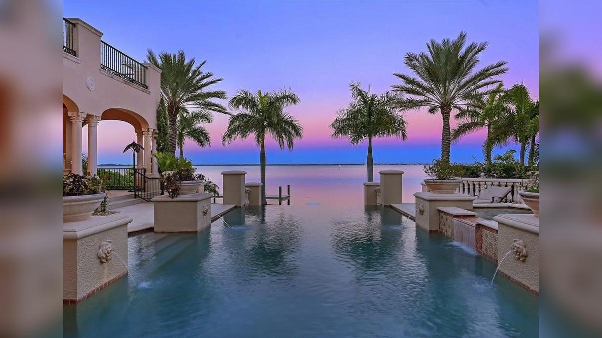 5060 Gulf of Mexico Dr, Longboat Key, FL
