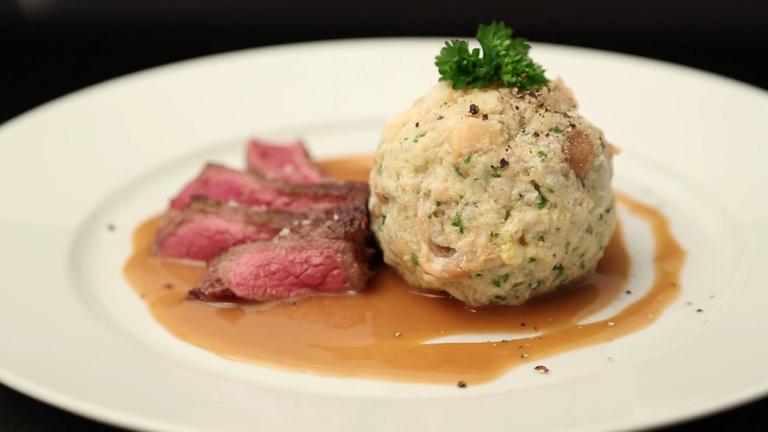 Semmelknödel selber machen