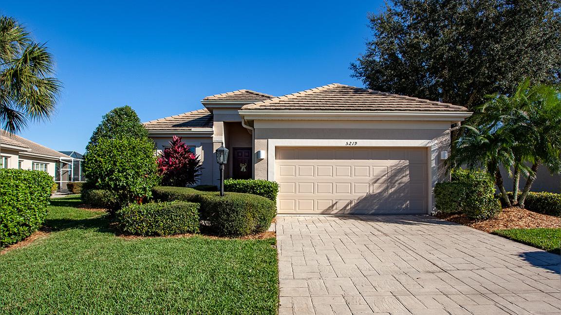 5219 97th St. E, Bradenton, FL 34211