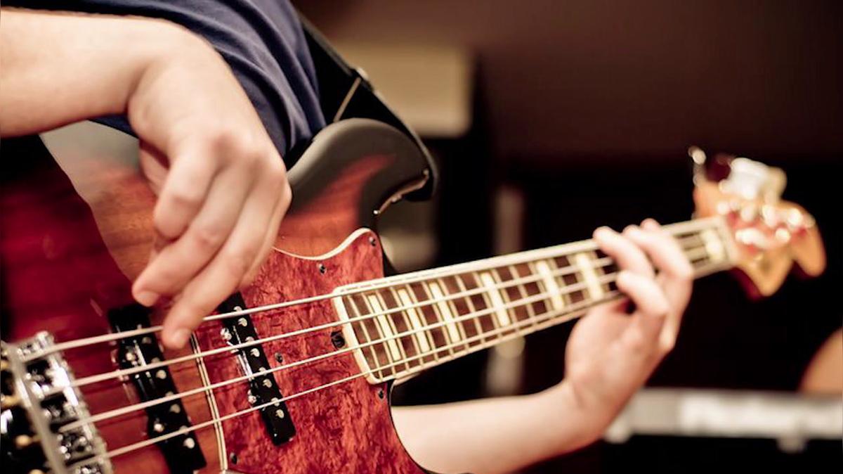 Guitar Lessons in Lawrence MA, Steininger Guitar & Music