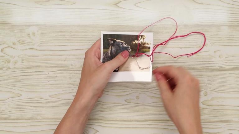 Bestickte Fotomagneten basteln