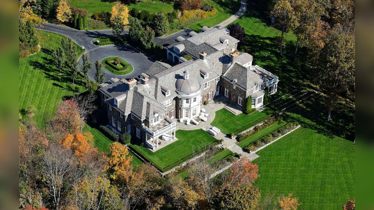 48 Haights Cross Road, Chappaqua, NY