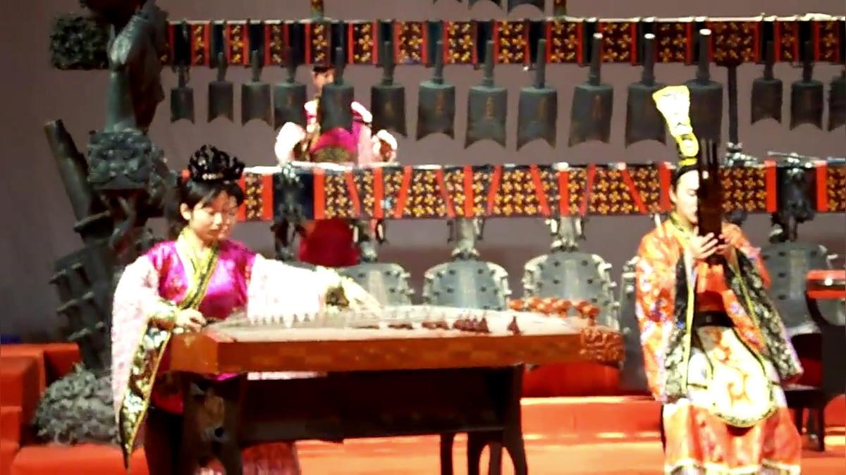 Chinese Dancers.mp4