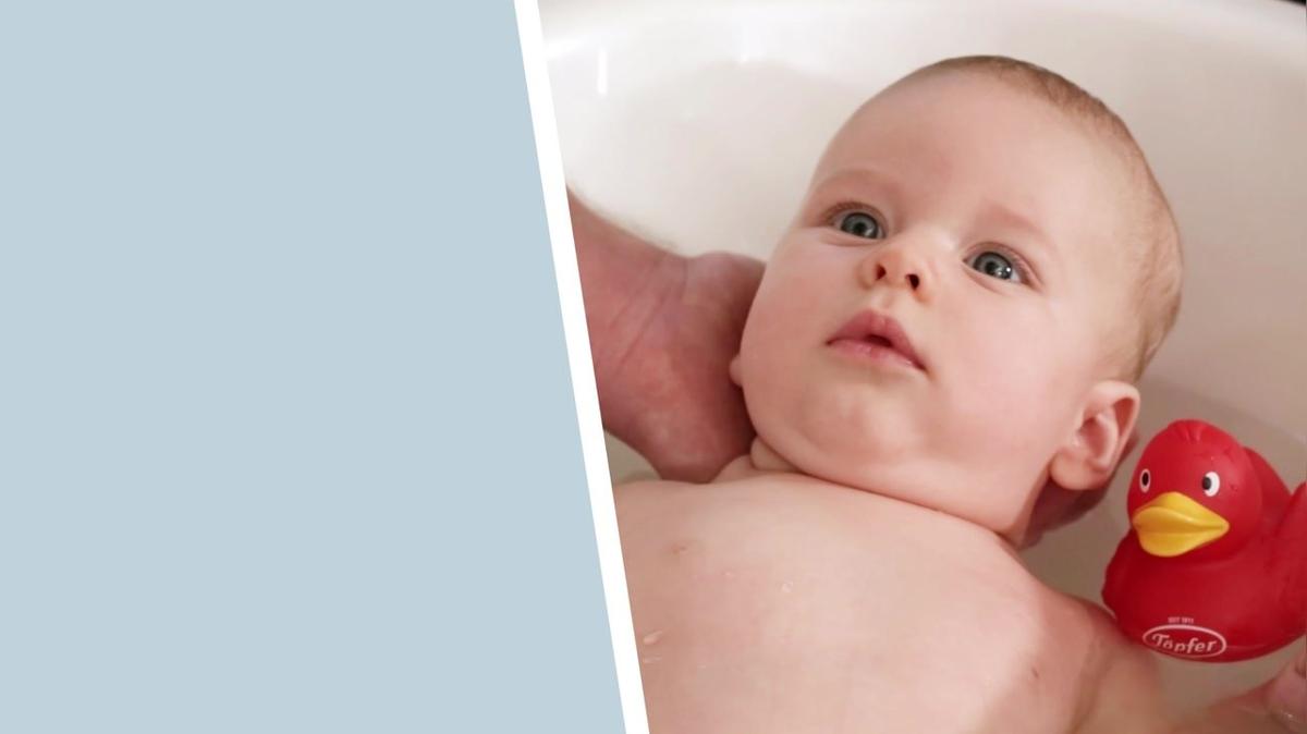 Töpfer • Baby&#39;s bath routine • bulgarian • 2023 • no text
