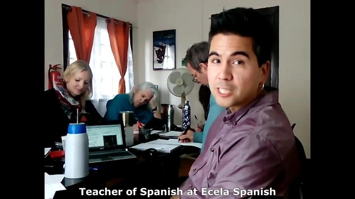 Roberto (profesor) y Hanna (estudiante)