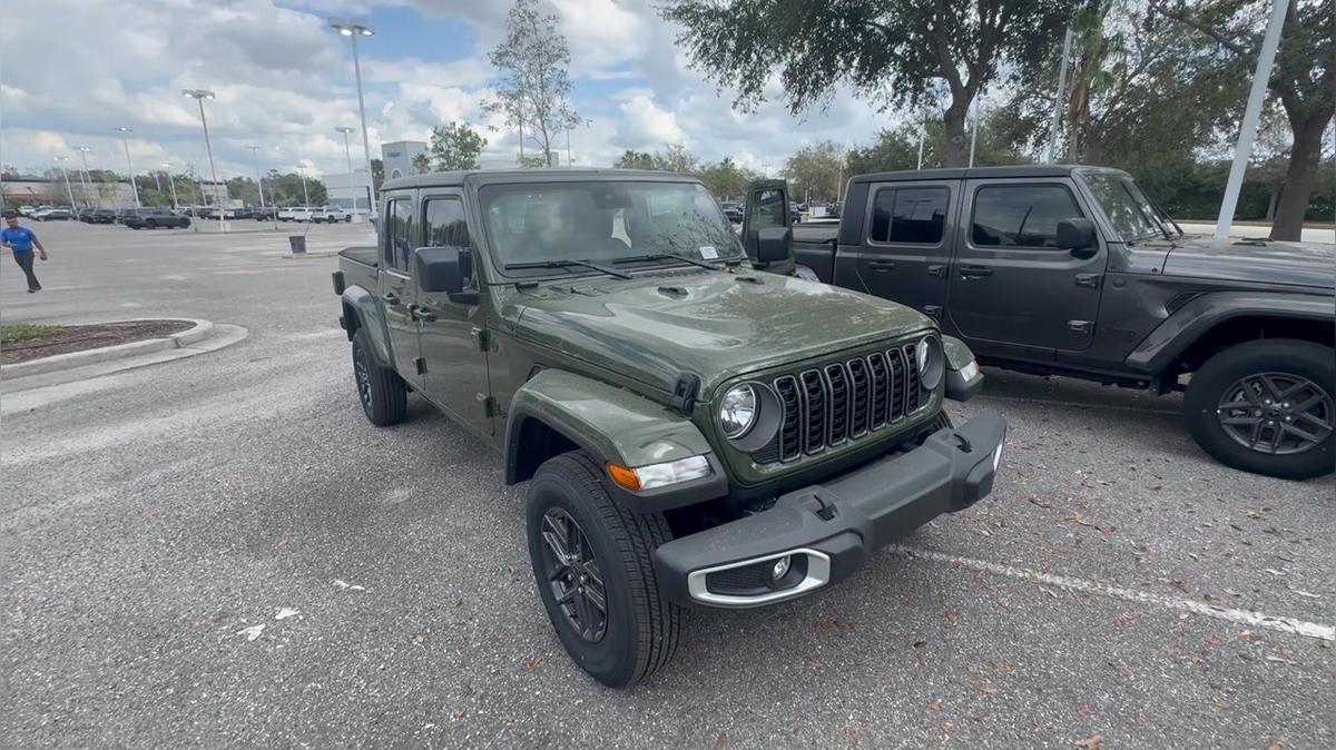 Mike&#39;s Gladiator - Nick B 315-749-3934