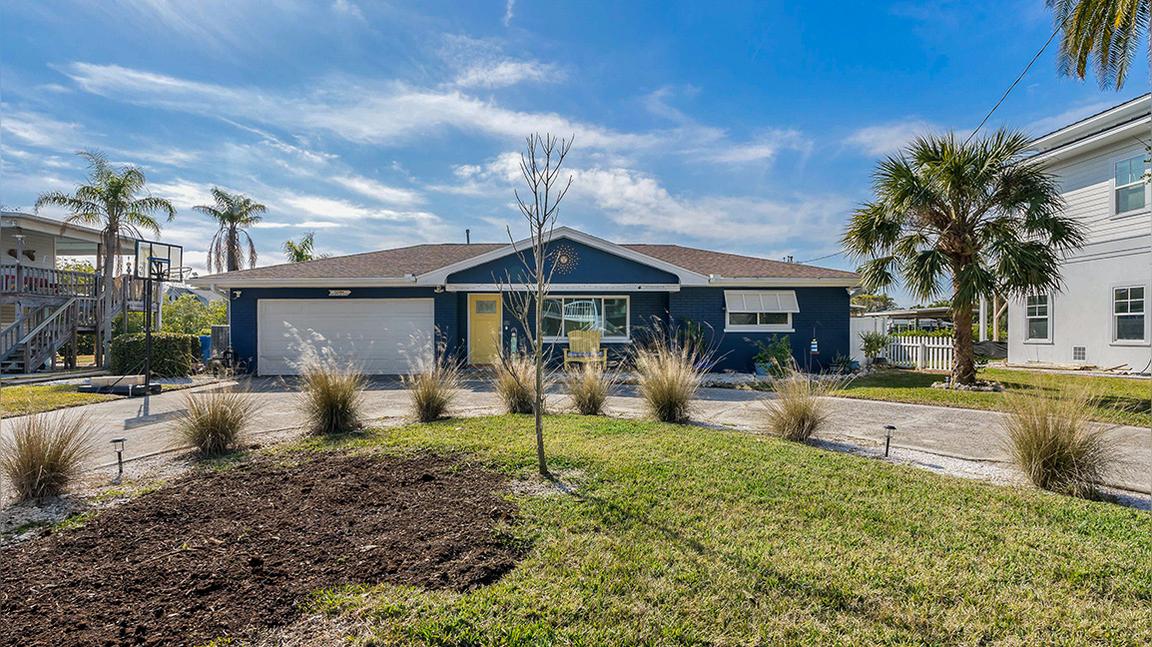 309 Lagoon Dr, Palm Harbor, FL 34683
