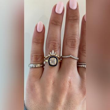 Ellery-1ctCushion-14kYellow-Islet