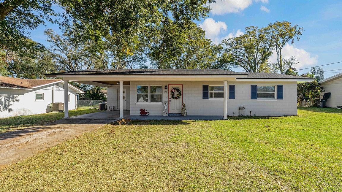 128 Hawthorne Rd, Winter Haven, FL 33884