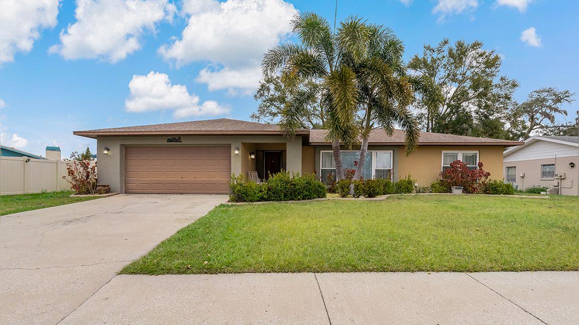 3527 Yale Cir, Riverview, FL 33578