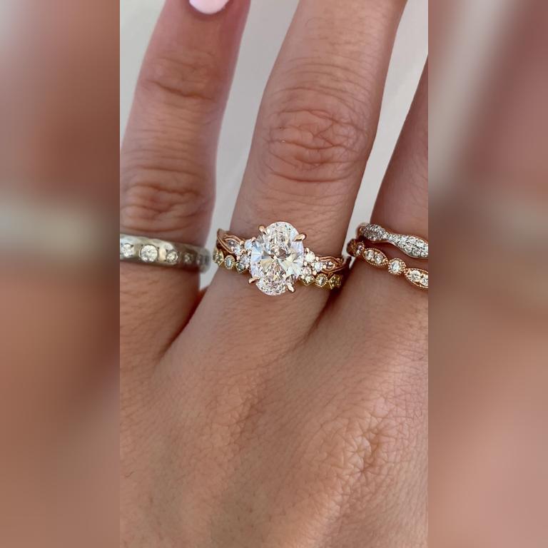 Odelia-2ctOval-14kRose-Glenda