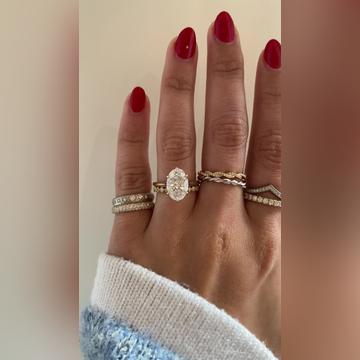 Angel-3ctOval-14kYellow-Glenda