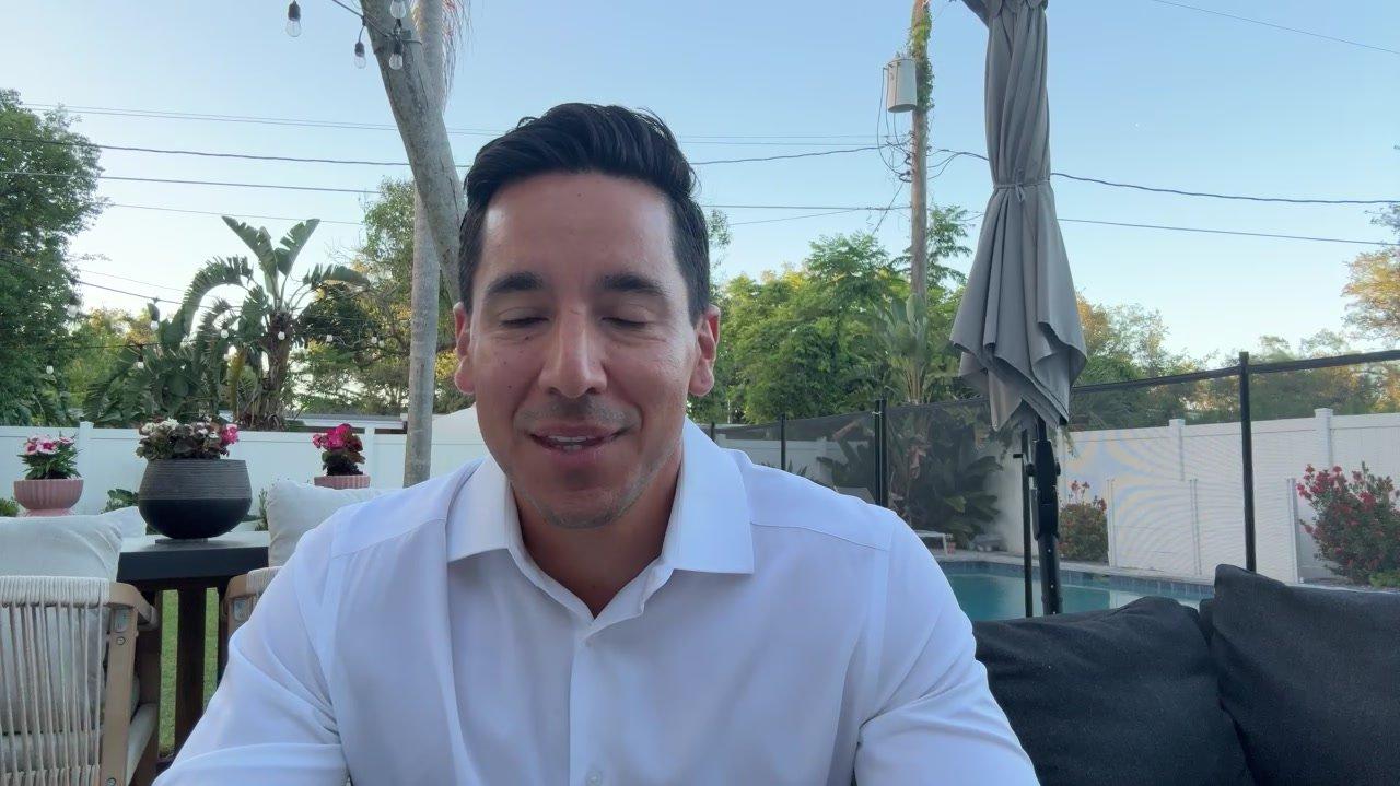 What are the best perks of living in Florida (specifically your city)? What would make a candidate want to relocate there?