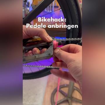 3_Bike_Muenchen_Bikehack_Pedale_anbringe