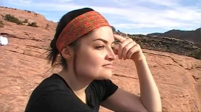 Ugly Heart (Lindsey Johnson).mp4