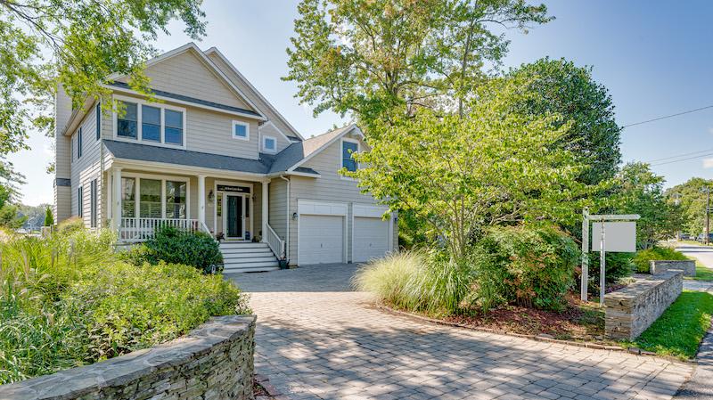 50 East Lake Drive, Annapolis, MD 21403