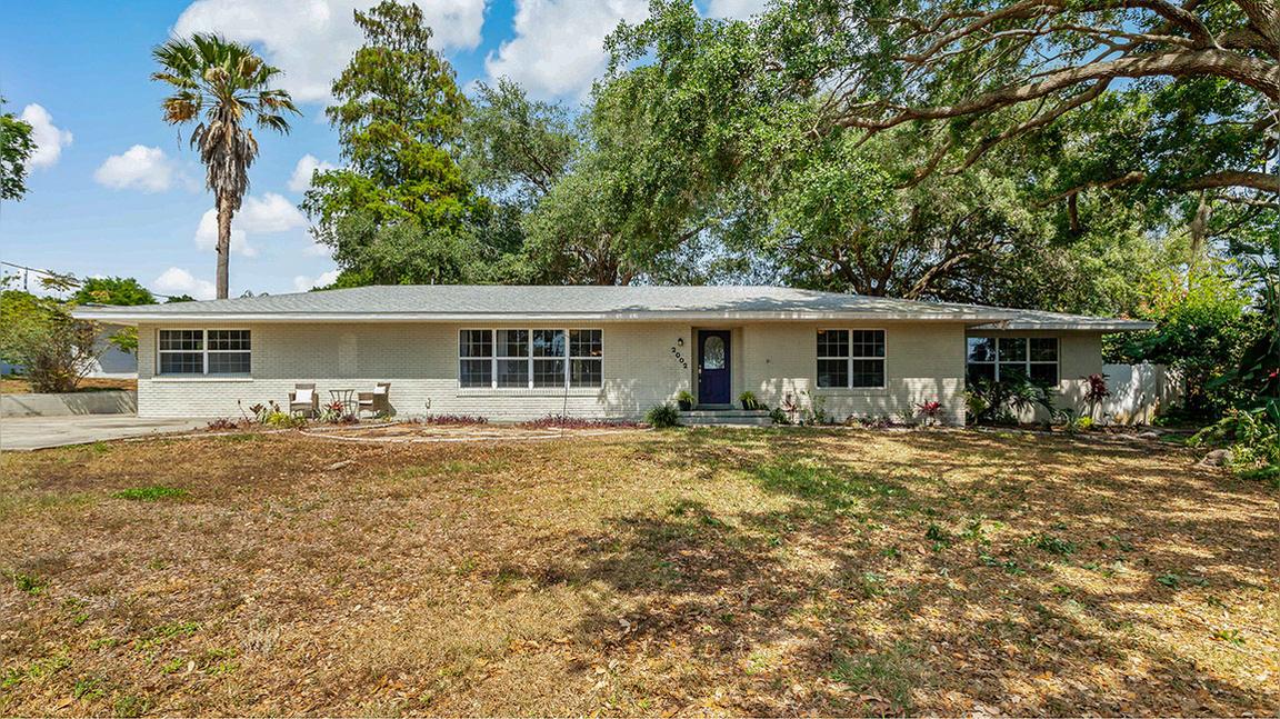 2002 Eighth Terr. SE, Winter Haven, FL 33880